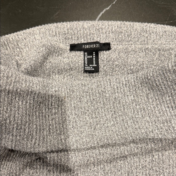 Off Shoulder Gray Knit Bodysuit - Picture 4 of 5